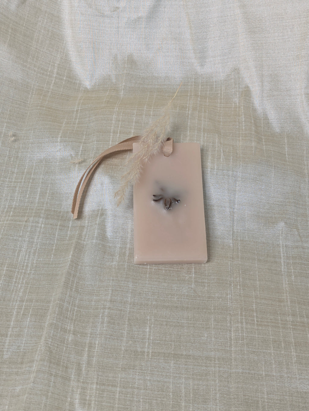 SVARG: SANDALWOOD WAX SACHETS