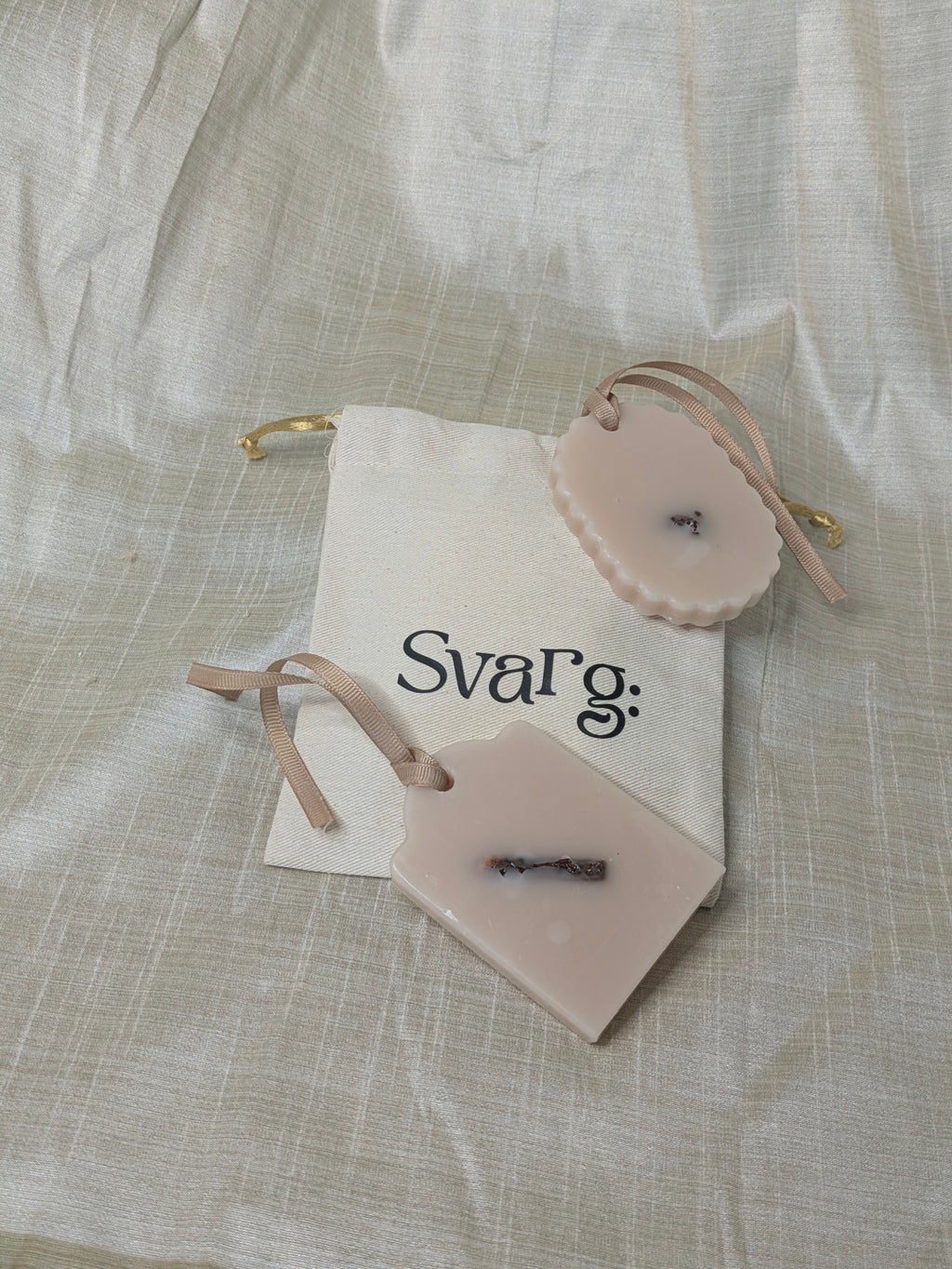SVARG: SANDALWOOD WAX SACHETS