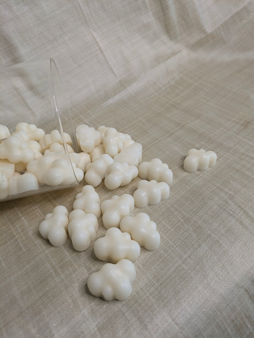 SVARG: OUDH WAX MELTS